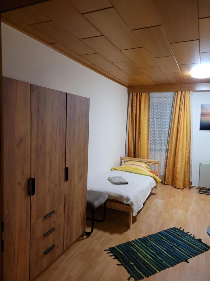 Ferienwohnung Max Murzzuschlag Bagian luar foto